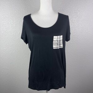 Casual top with button details  on the back